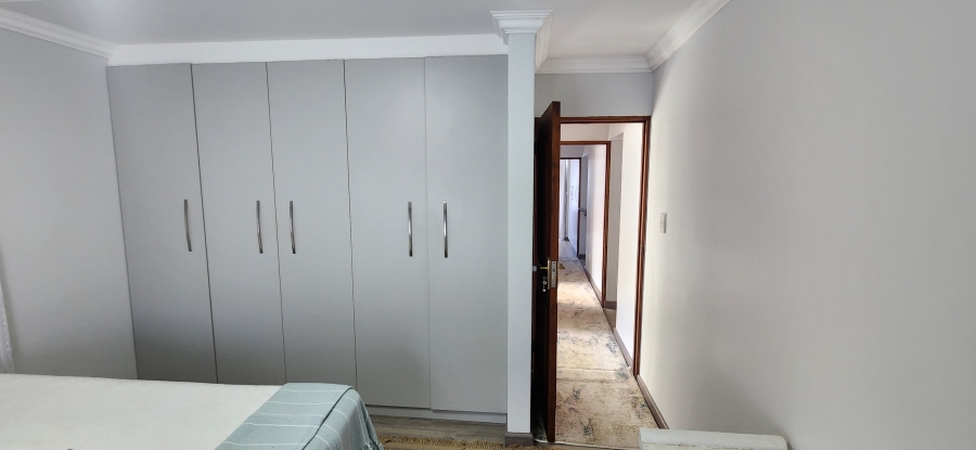 4 Bedroom Property for Sale in Dana Bay Western Cape